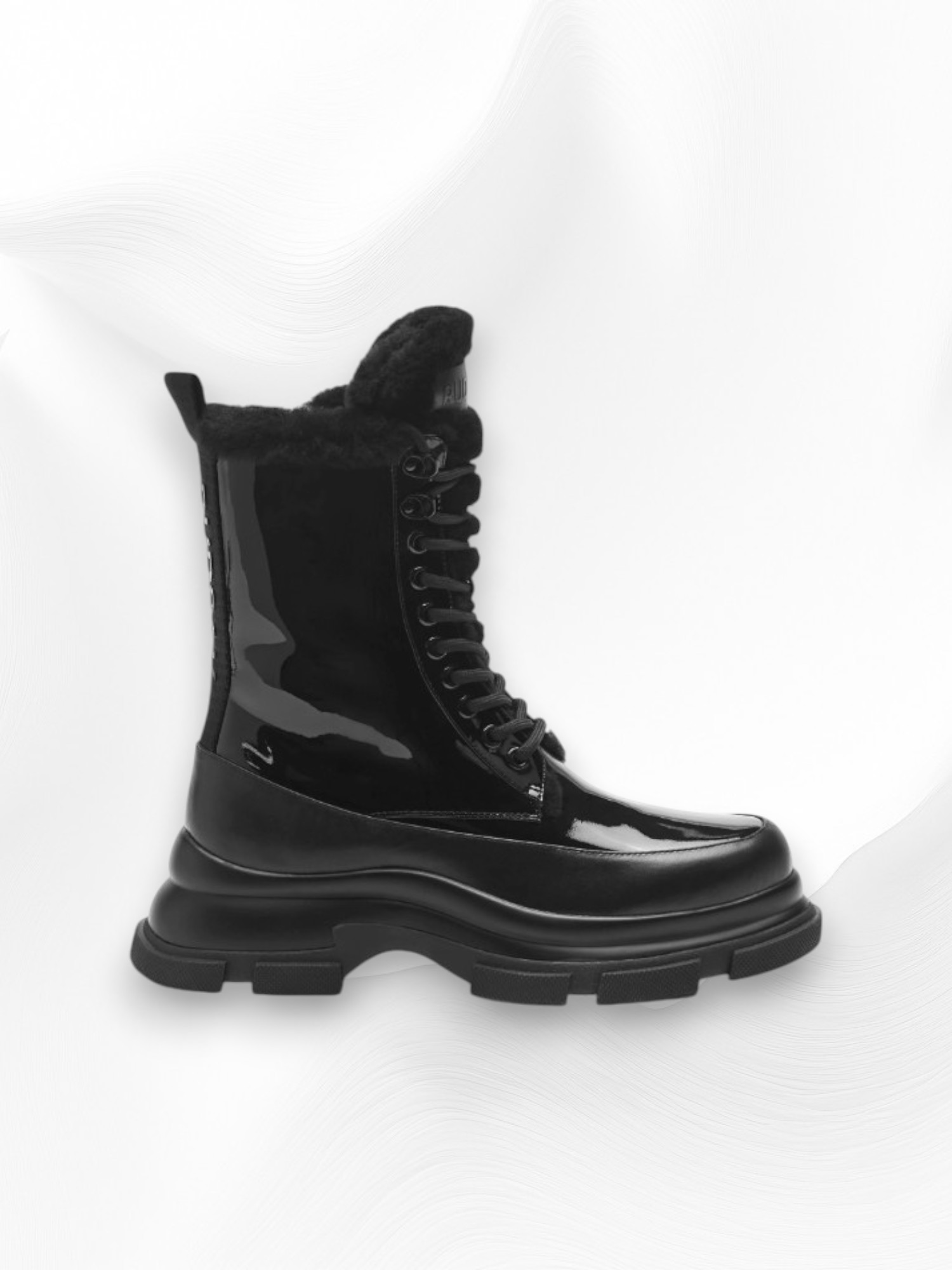 Pinago Rental Rudsak Lana